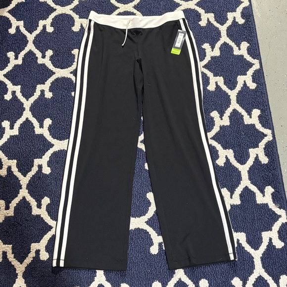 tek gear Pants - NWT Tek Gear Black White Stripe Relaxed Performance Pants sz M